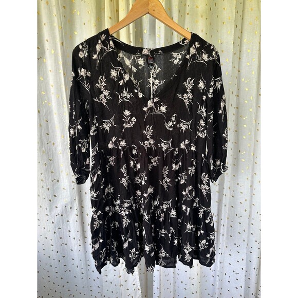 I Joah Premium NWT Semi Sheer Light Crinkle Floral Baby Doll Sun Dress S - Picture 2 of 6